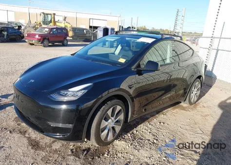 2021 Tesla Model Y Long Range Dual Motor All-Wheel Drive from USA, damaged, VIN 5YJYGDEE6MF079322